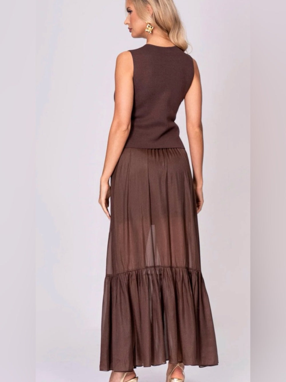 ✨A339. Brown Maxi Skirt & Sleeve Top with Decorative Buttons