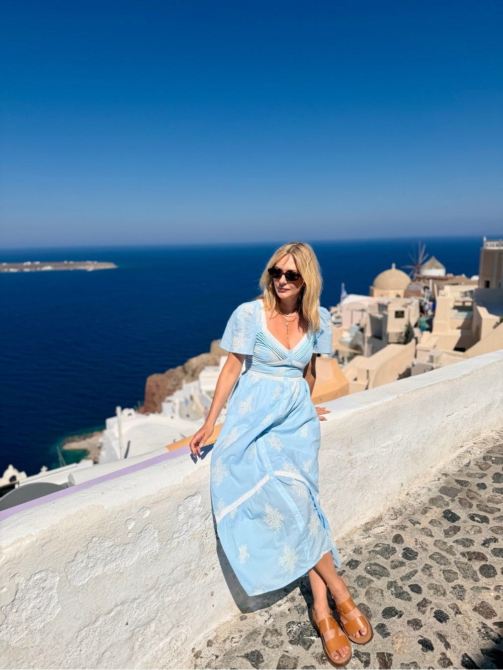 Oía Sky Blue Button-Front Midi Dress with Lace Trim