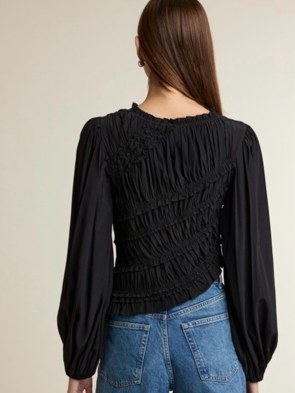 A501 Mable Black Smocked Asymmetrical Hem Long Sleeve Blouse