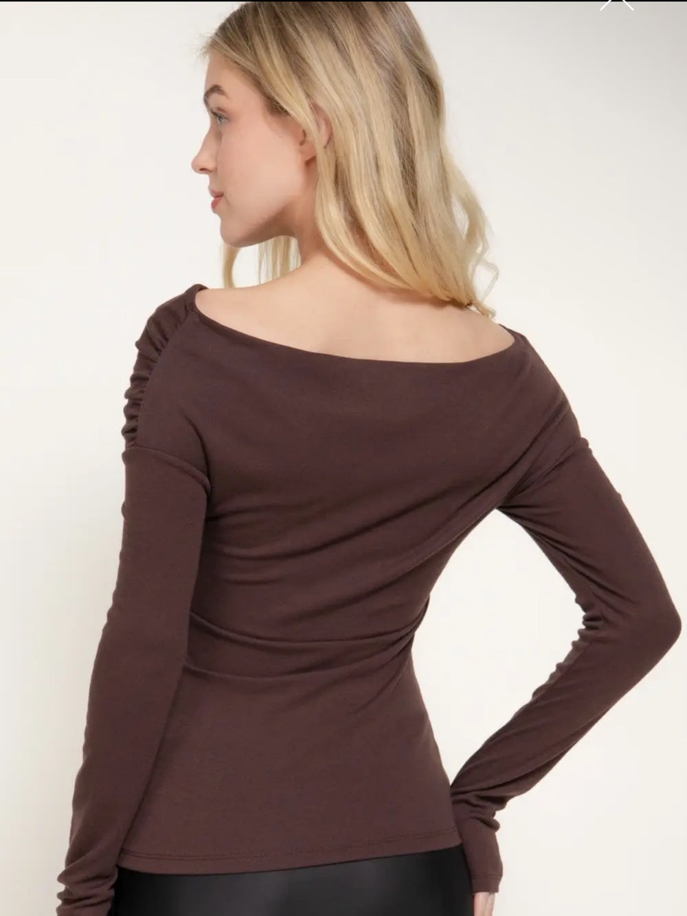 A534. Brown Off-Shoulder Ruched Long Sleeve Top