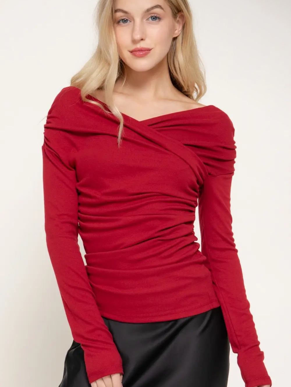 A535. Women’s Red Off-Shoulder Ruched Long Sleeve Top