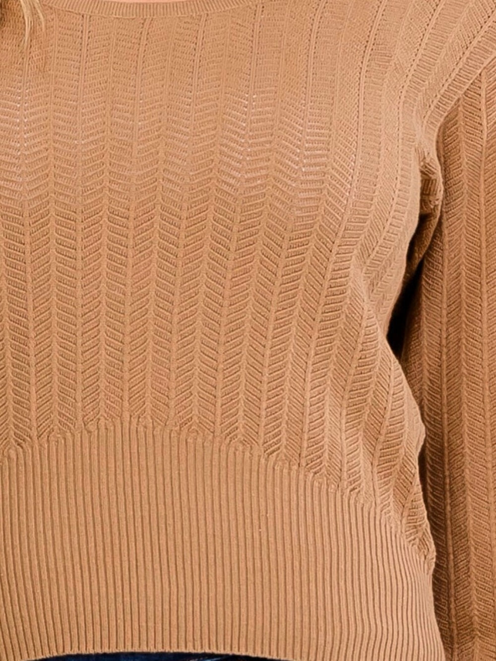 A552. Promesa Scoop Neck Cable Knit Sweater - Camel