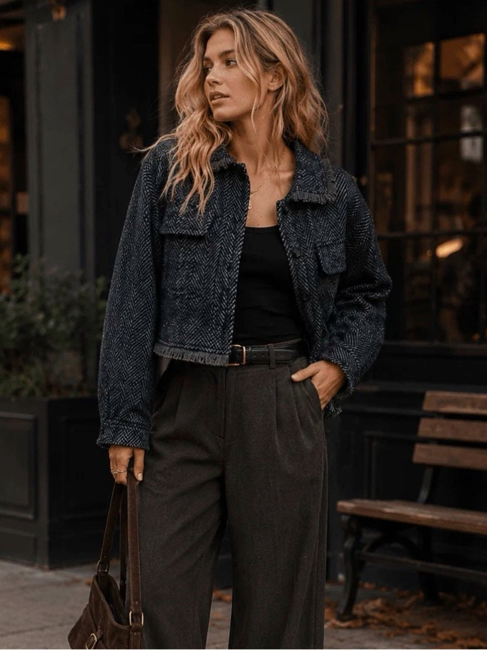A555. Women’s Cropped Herringbone Jacket - Navy