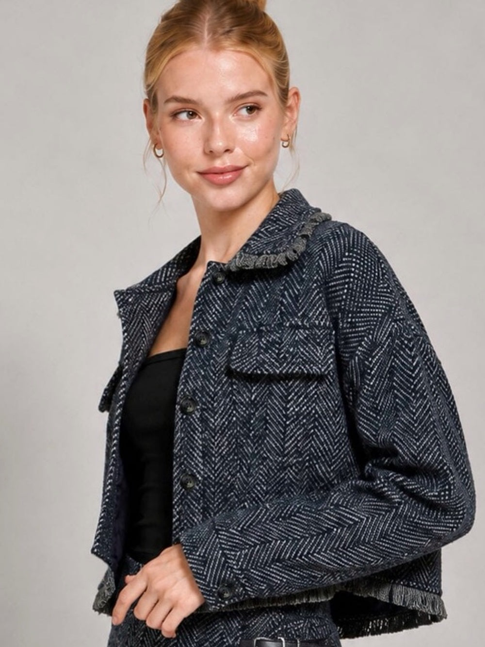 A555. Women’s Cropped Herringbone Jacket - Navy