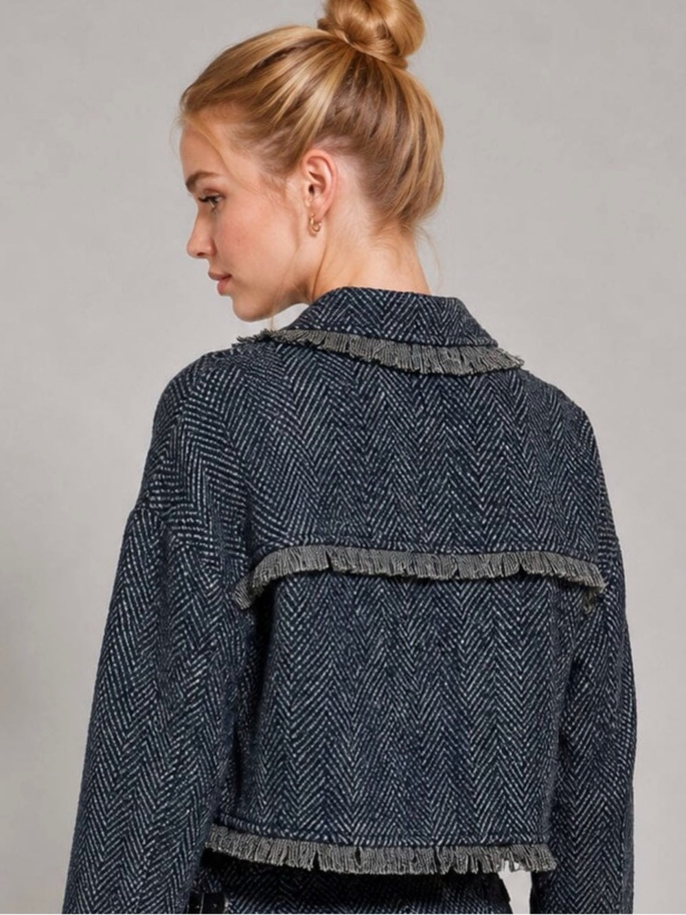 A555. Women’s Cropped Herringbone Jacket - Navy