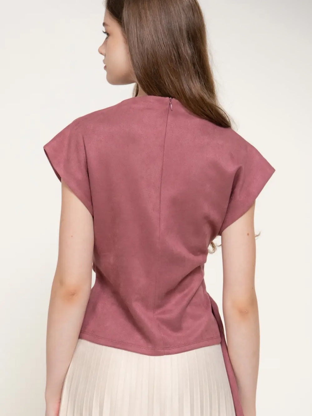 A569 Elegant Mauve Cap-Sleeve Top with Decorative Waist Buckle