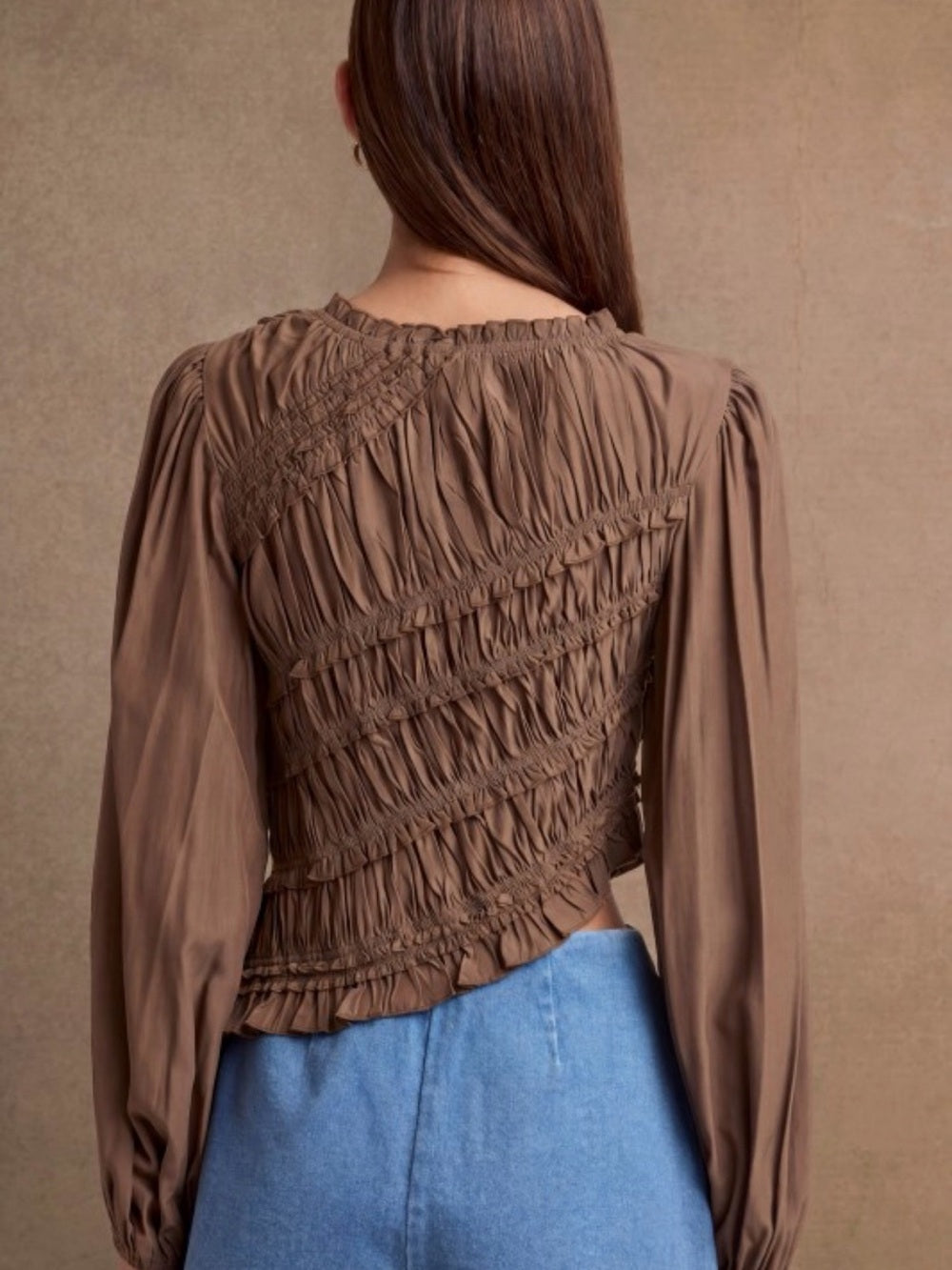 A571 Mable Ruched Long-Sleeve Blouse in Brown