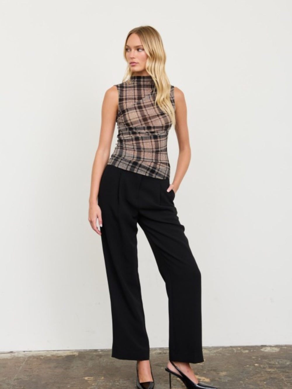 A579 Sleeveless Plaid Mesh Mock Neck Top - Tan/Black