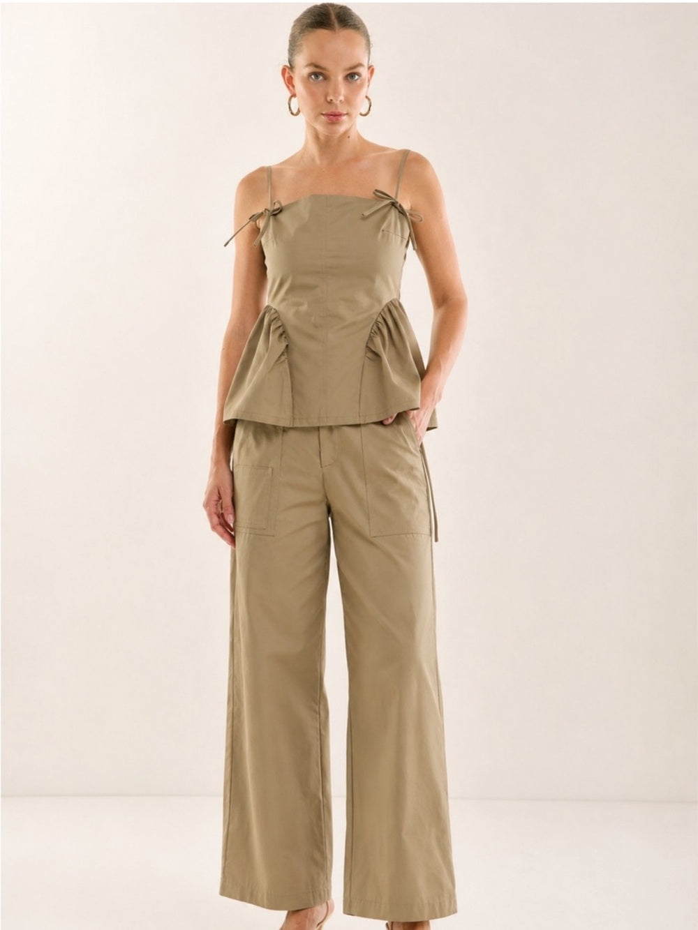 A590. Wide-Leg Utility Pants w Bow detail