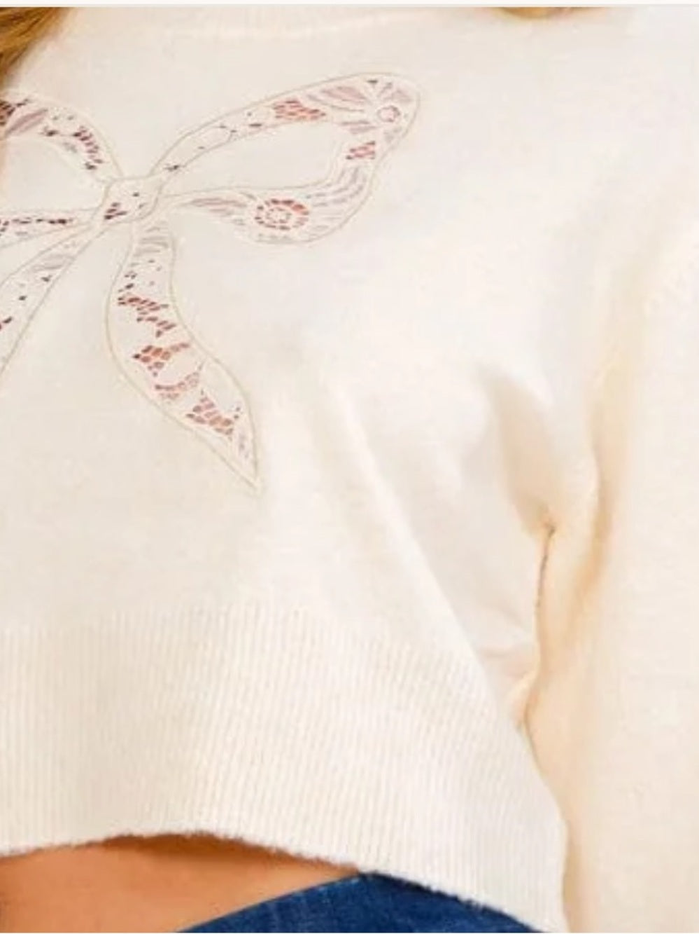 A613. Cozy Bow Cropped Sweater