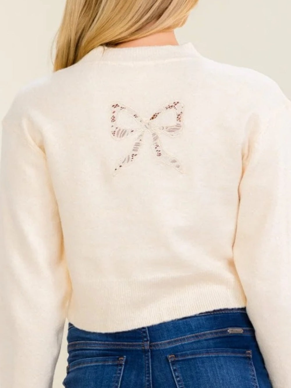 A613. Cozy Bow Cropped Sweater