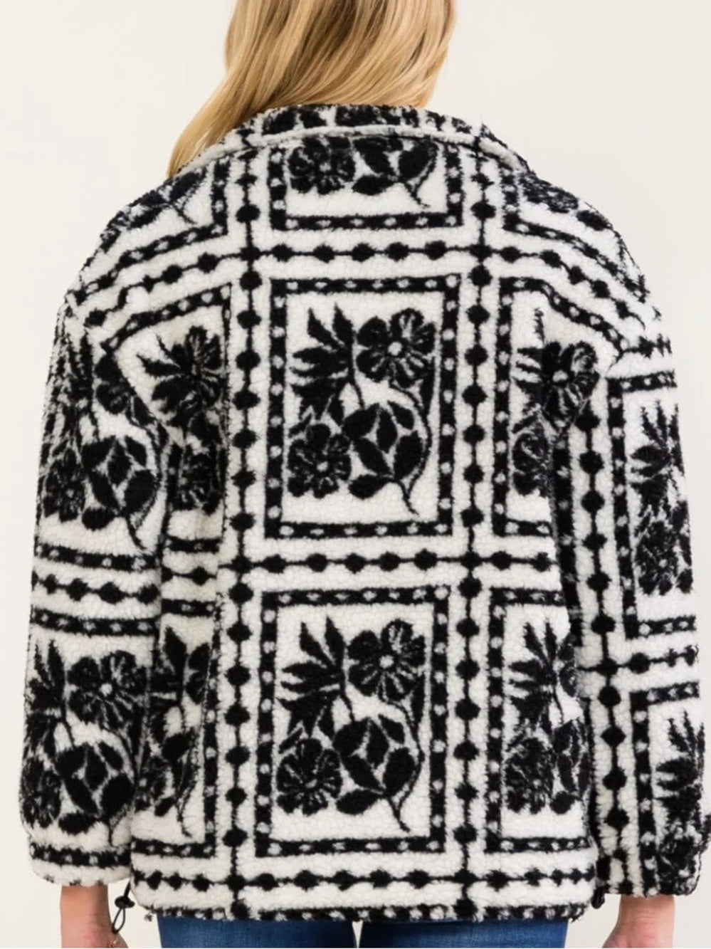 A615.Black & White Floral Sherpa Zip Jacket
