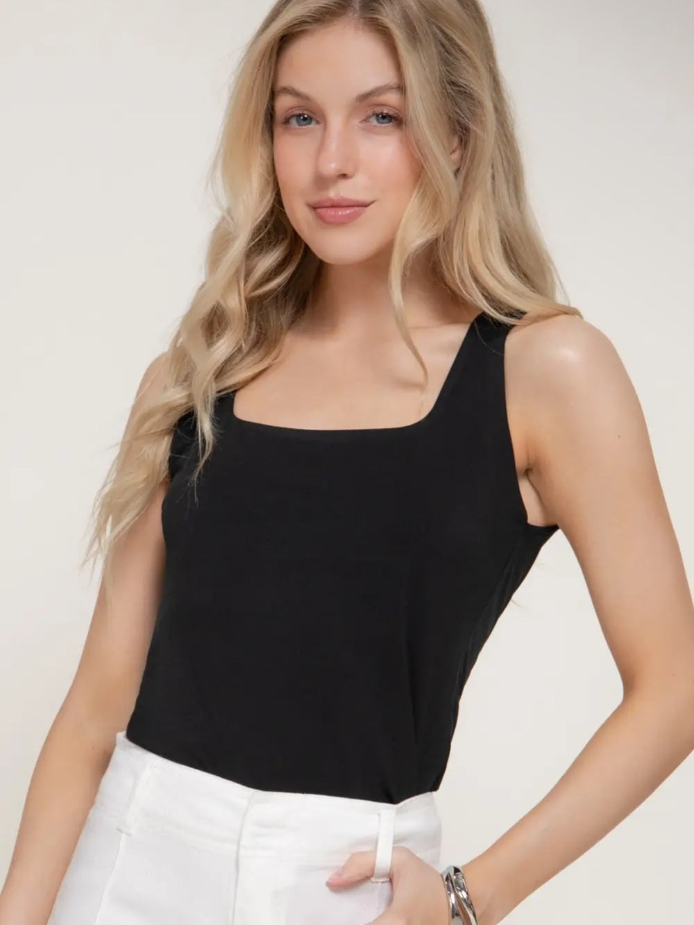 A619 Classic Black Square-Neck Tank Top