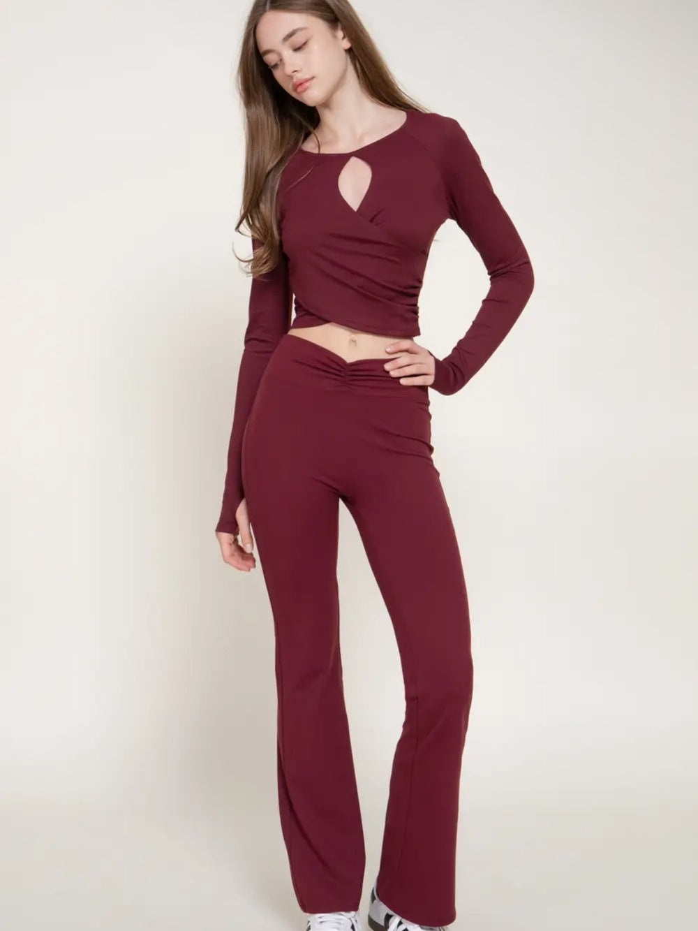 A622 High-Rise Ruched Waist Flared Yoga Pants - Burgundy