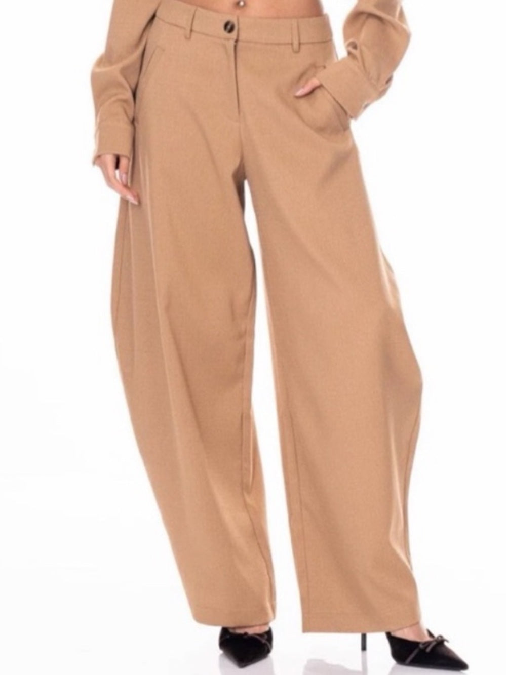 A646. Barrel Wide Leg High-Waist Trousers in Camel