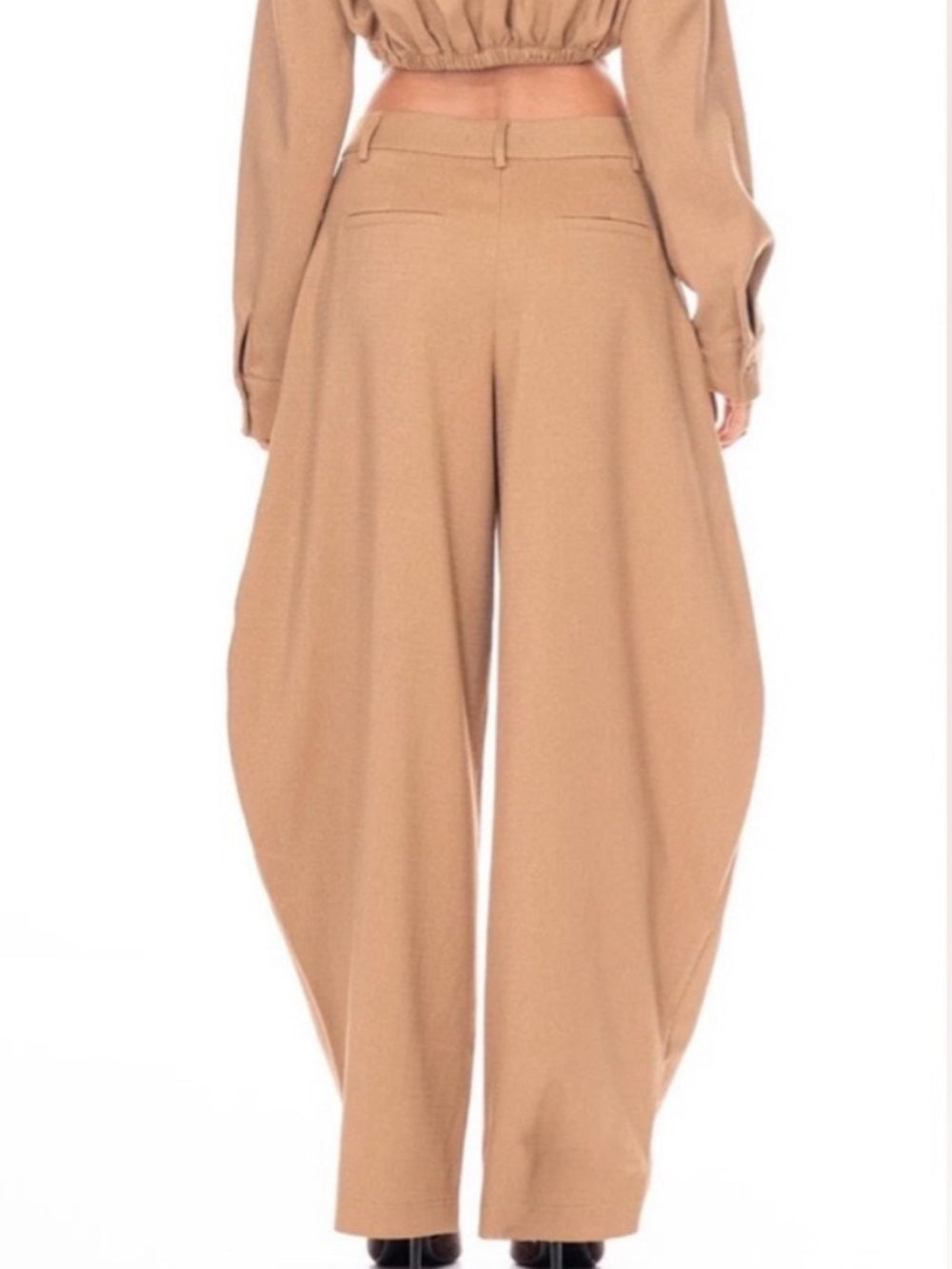 A646. Barrel Wide Leg High-Waist Trousers in Camel